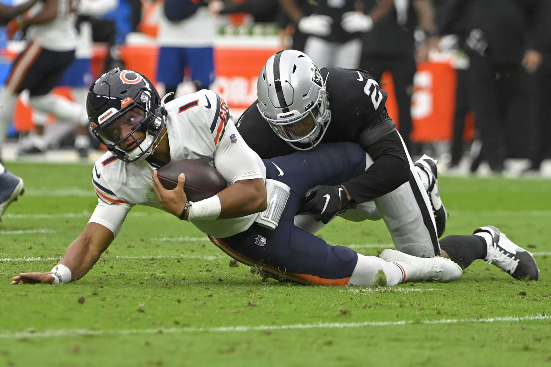 Bears Raiders Football